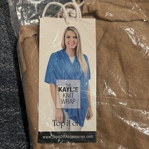 Top It Off Women's tanKnit Wrap